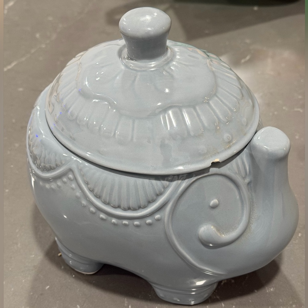 Home Essentials Elephant Ceramic Art